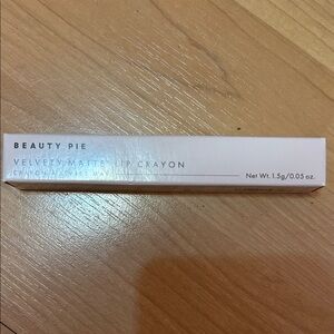 Velvety Matte Lip Crayon - rummy pink